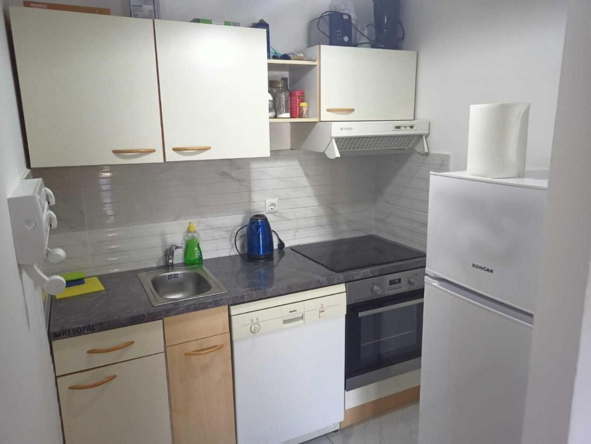 Gizmo Apartments 고르니 카린 외부 사진